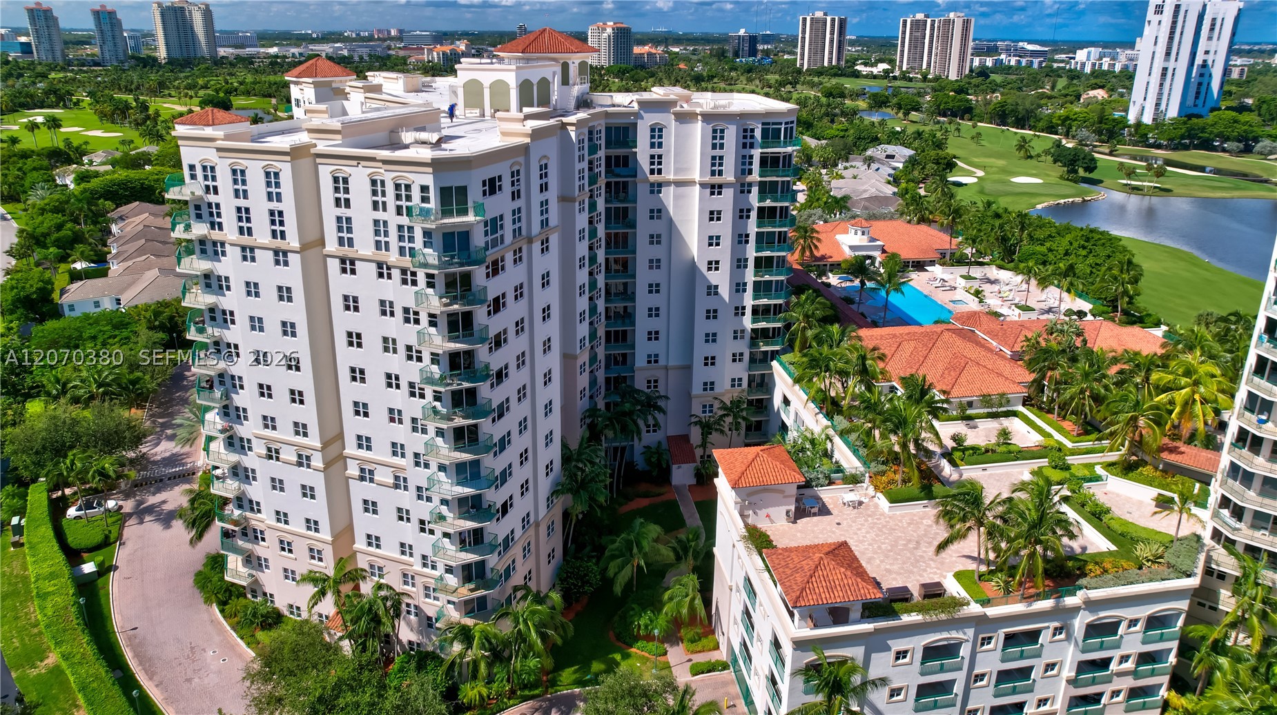 19900 E Country Club Dr #805, Aventura FL 33180