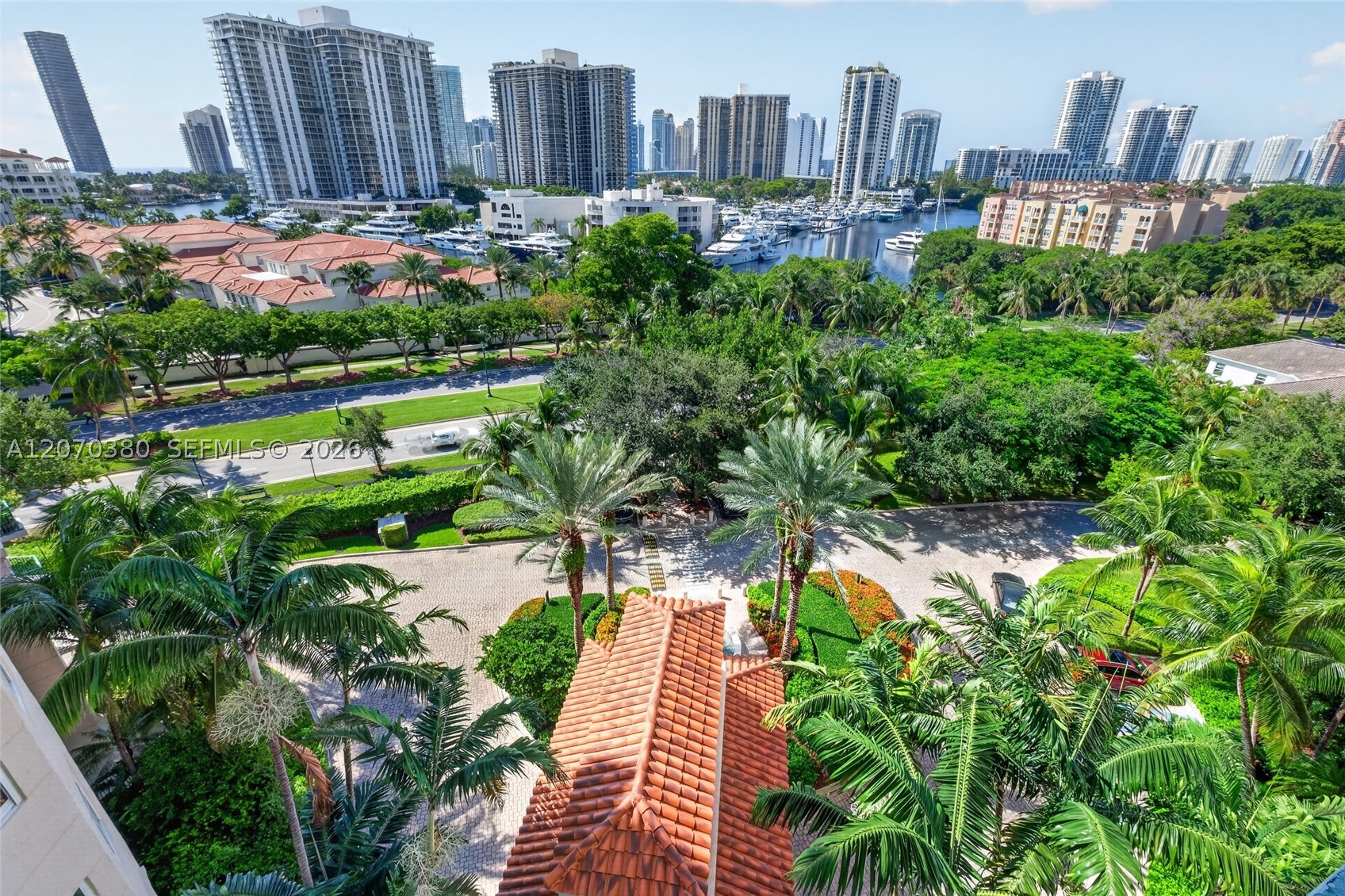 19900 E Country Club Dr #805, Aventura FL 33180