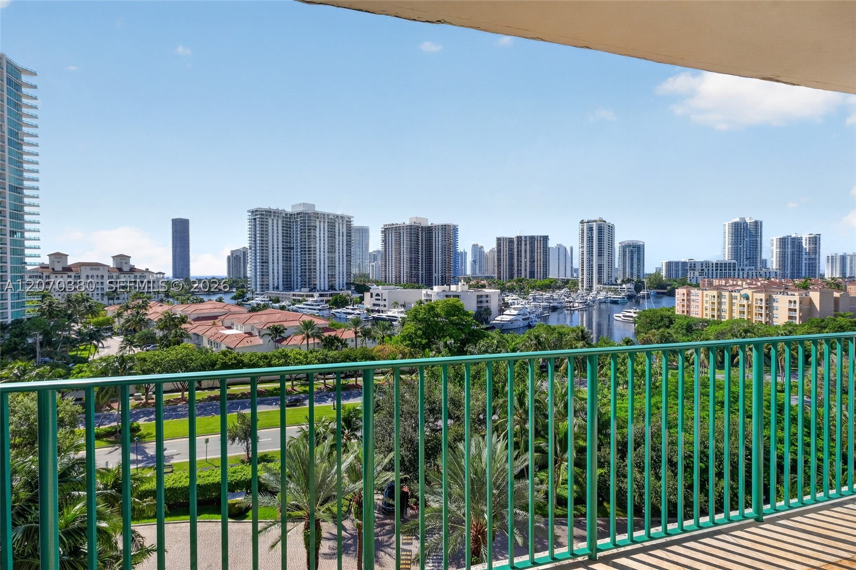 19900 E Country Club Dr #805, Aventura FL 33180