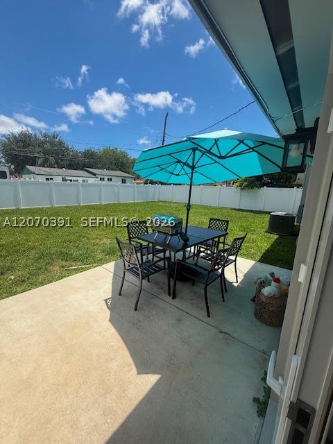 1730 SW 65th Ave, North Lauderdale FL 33068