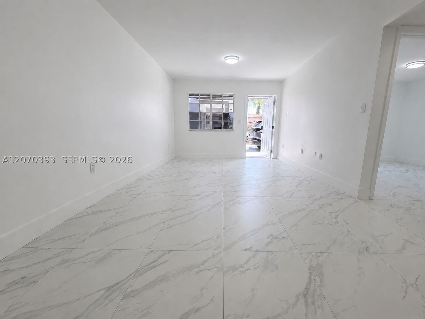 1270 W 42nd St #A103, Hialeah FL 33012