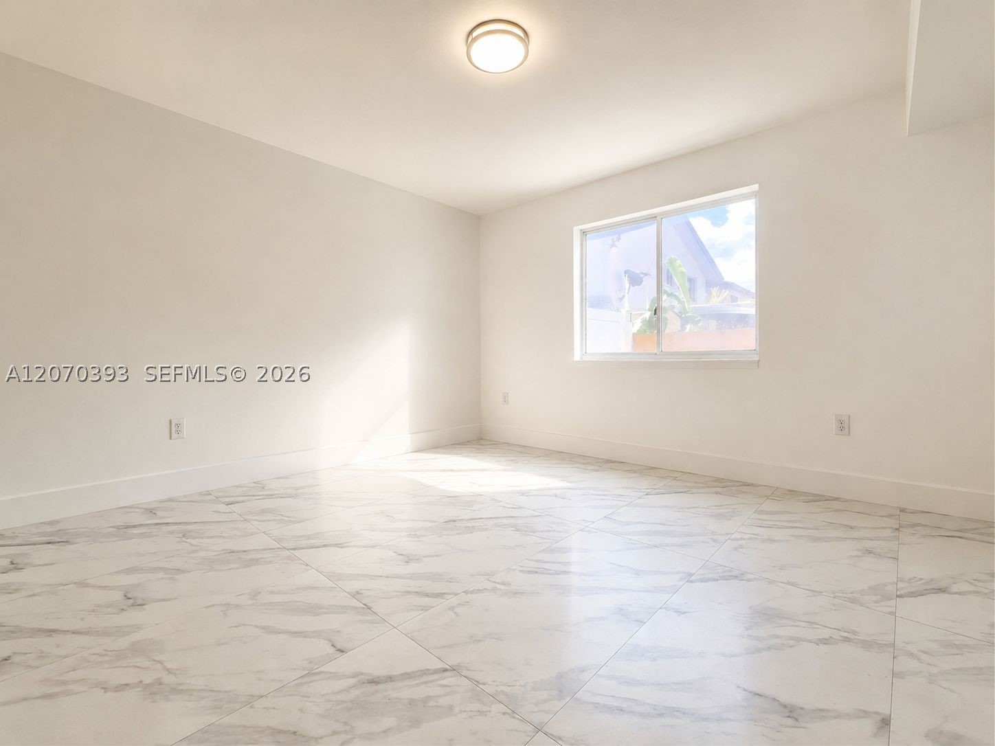 1270 W 42nd St #A103, Hialeah FL 33012