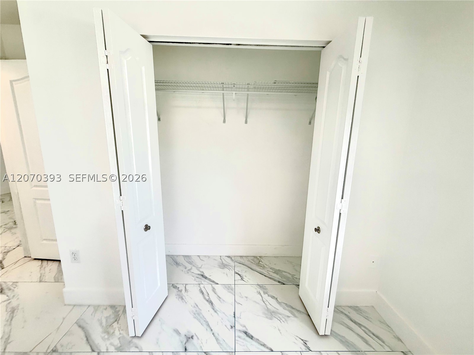 1270 W 42nd St #A103, Hialeah FL 33012