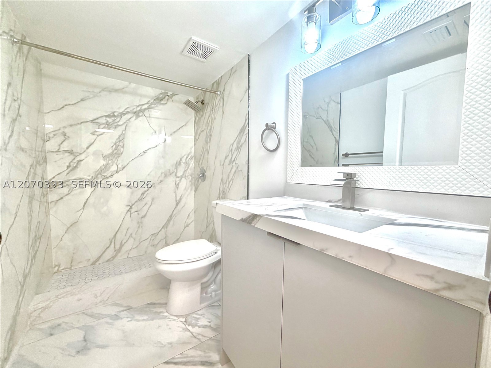 1270 W 42nd St #A103, Hialeah FL 33012