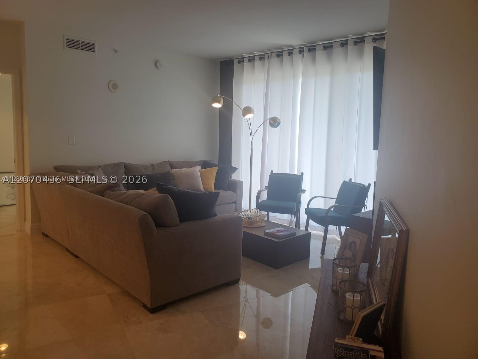 19900 E Country Club Dr #607, Aventura FL 33180
