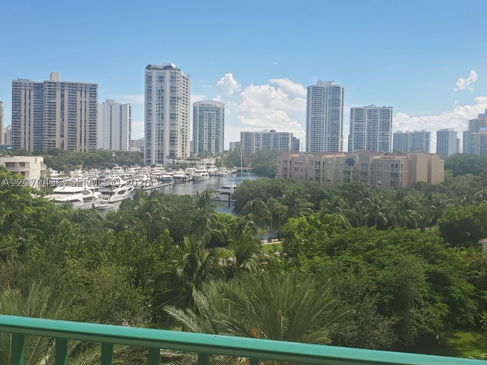 19900 E Country Club Dr #607, Aventura FL 33180