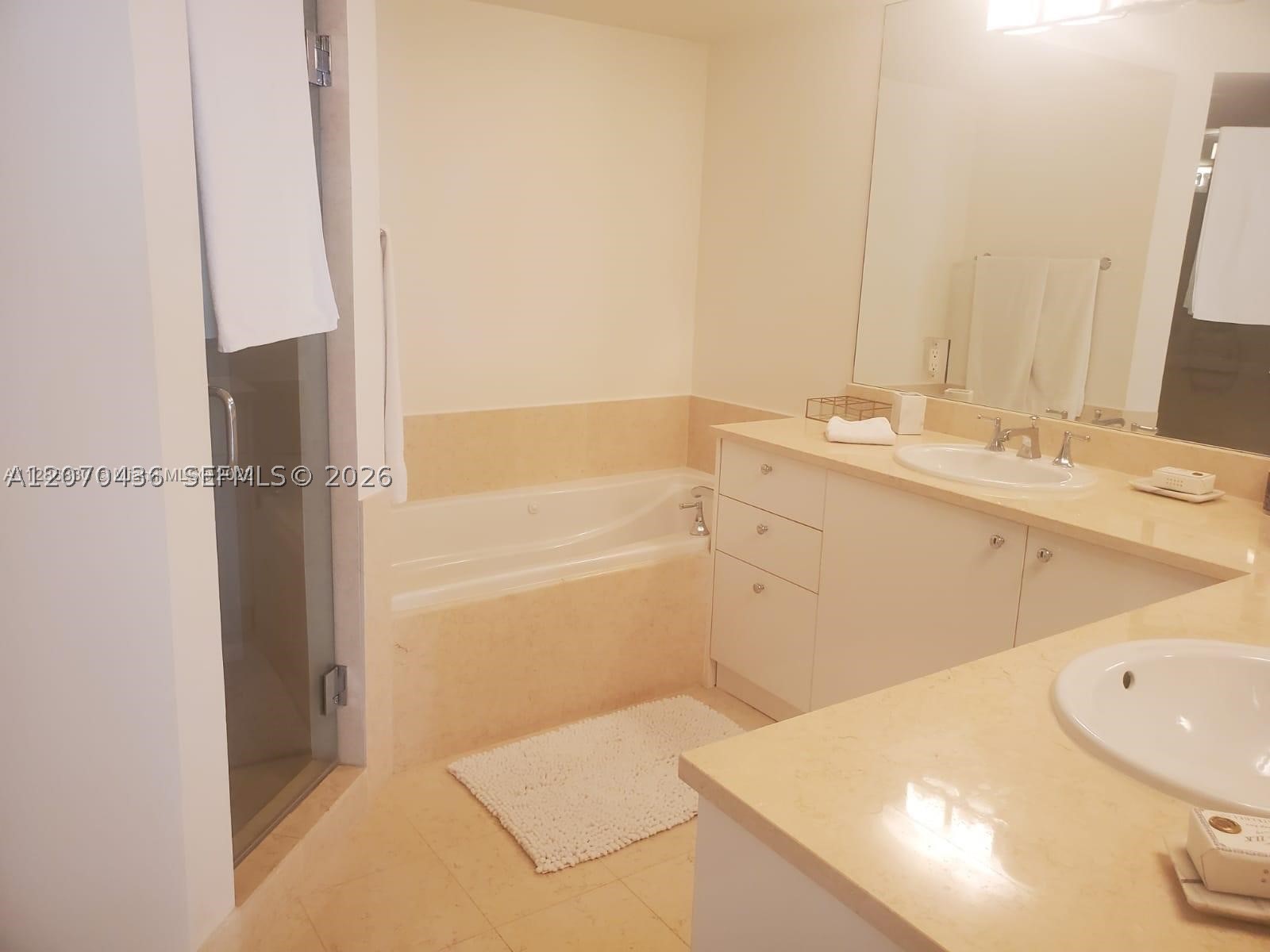 19900 E Country Club Dr #607, Aventura FL 33180