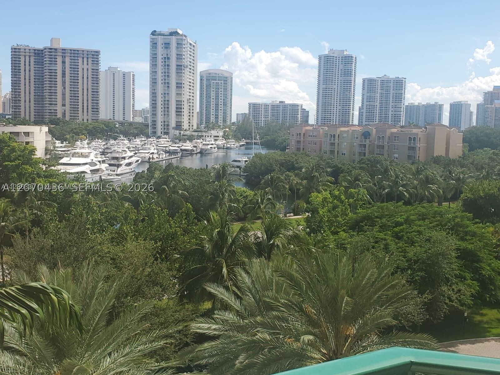 19900 E Country Club Dr #607, Aventura FL 33180