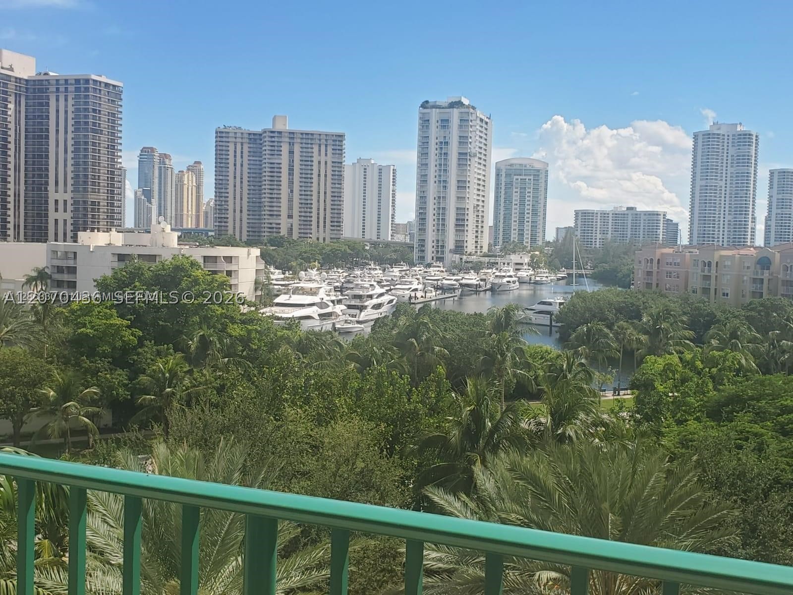 19900 E Country Club Dr #607, Aventura FL 33180