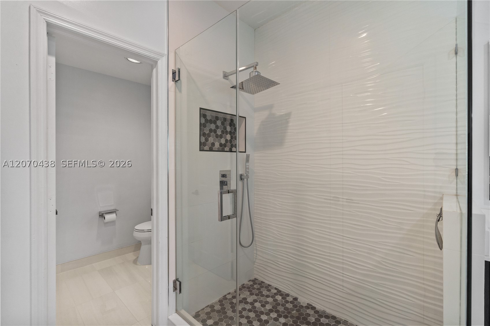451 NW 194th Ave, Pembroke Pines FL 33029