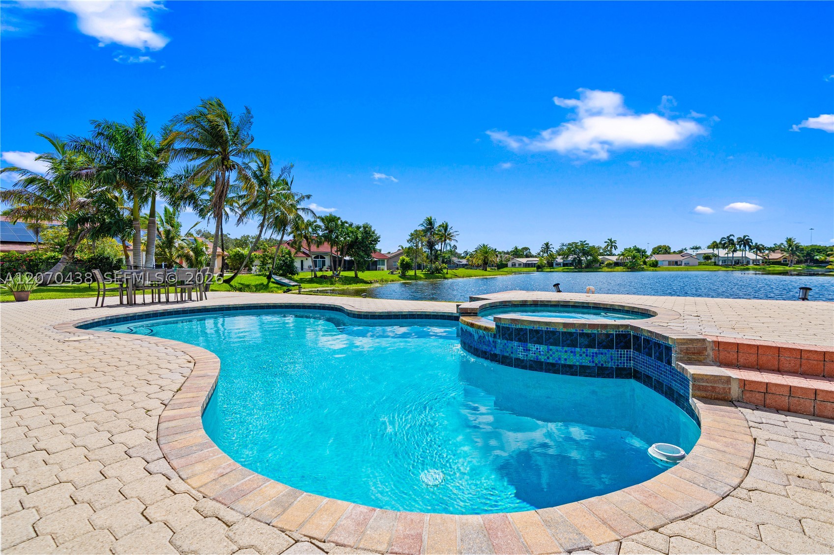 451 NW 194th Ave, Pembroke Pines FL 33029