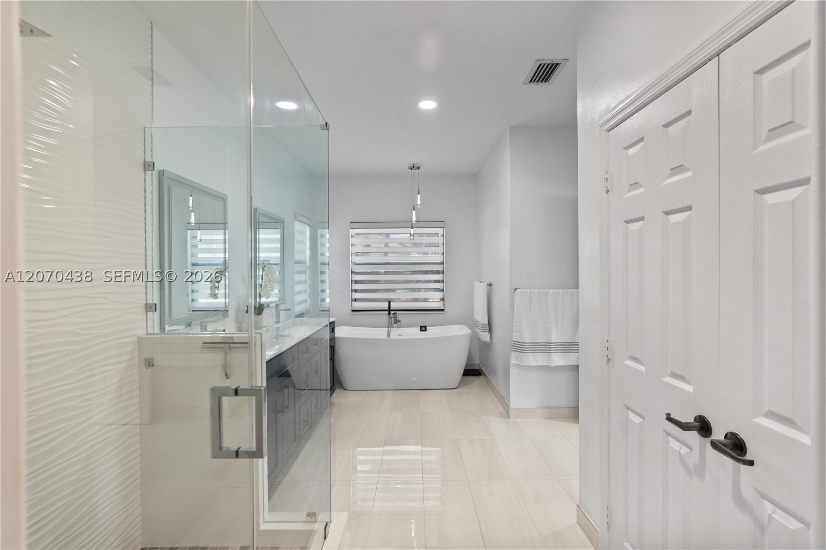 451 NW 194th Ave, Pembroke Pines FL 33029