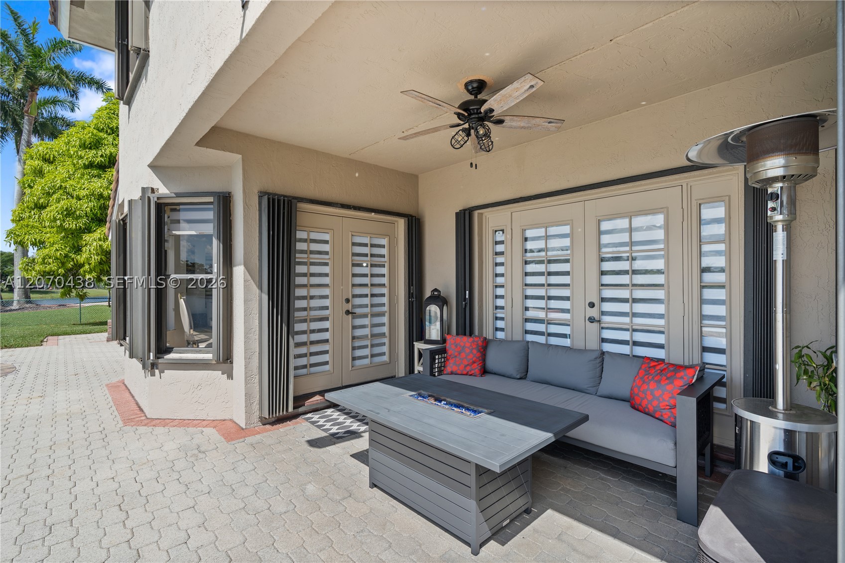451 NW 194th Ave, Pembroke Pines FL 33029