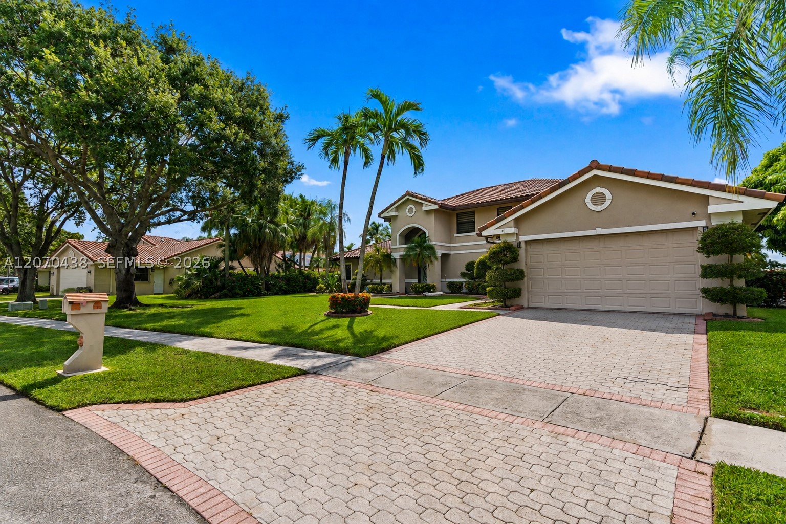 451 NW 194th Ave, Pembroke Pines FL 33029