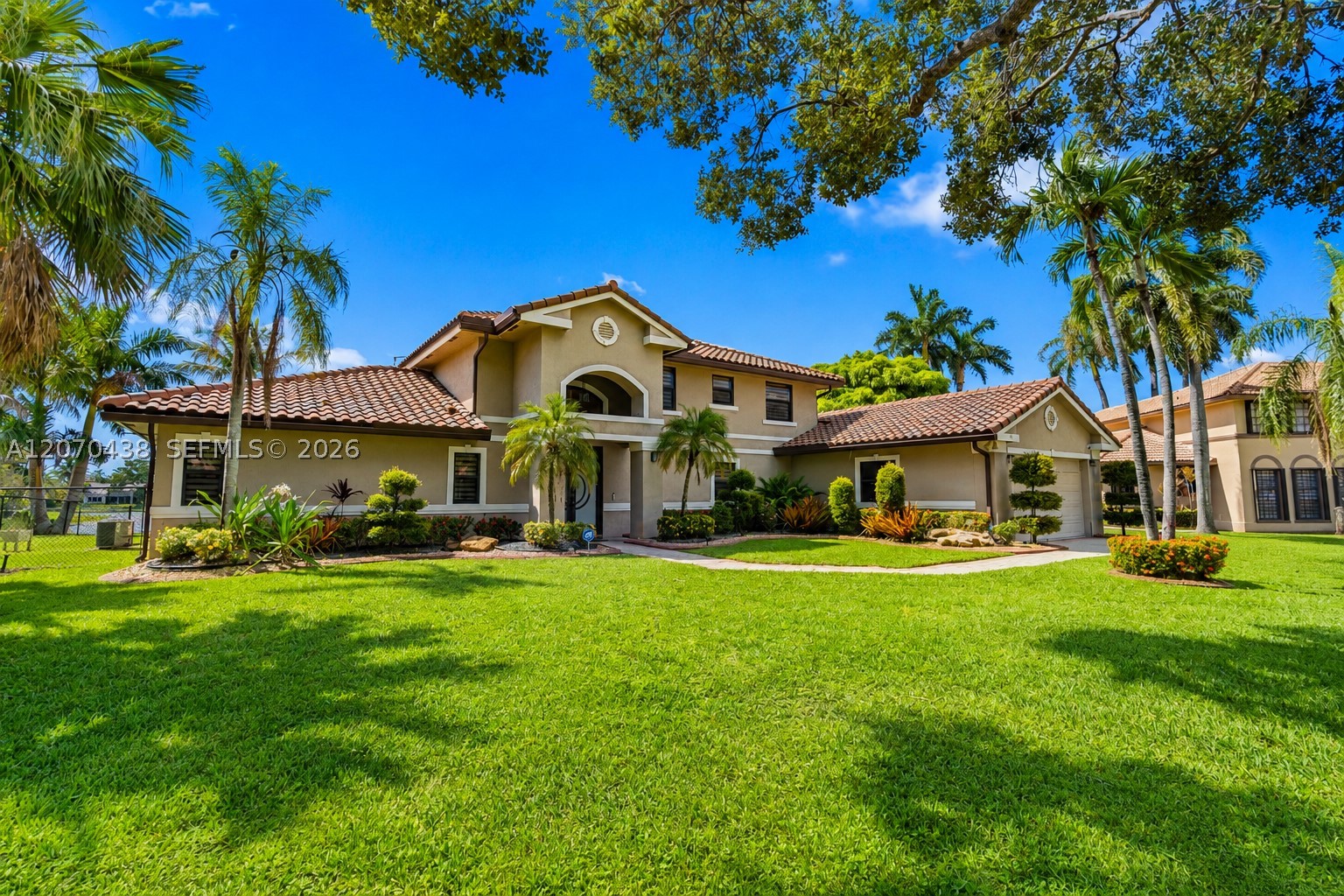 451 NW 194th Ave, Pembroke Pines FL 33029