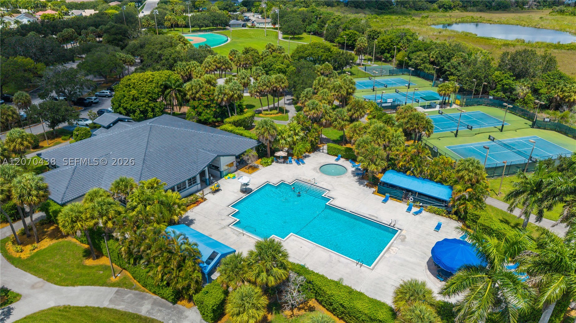 451 NW 194th Ave, Pembroke Pines FL 33029