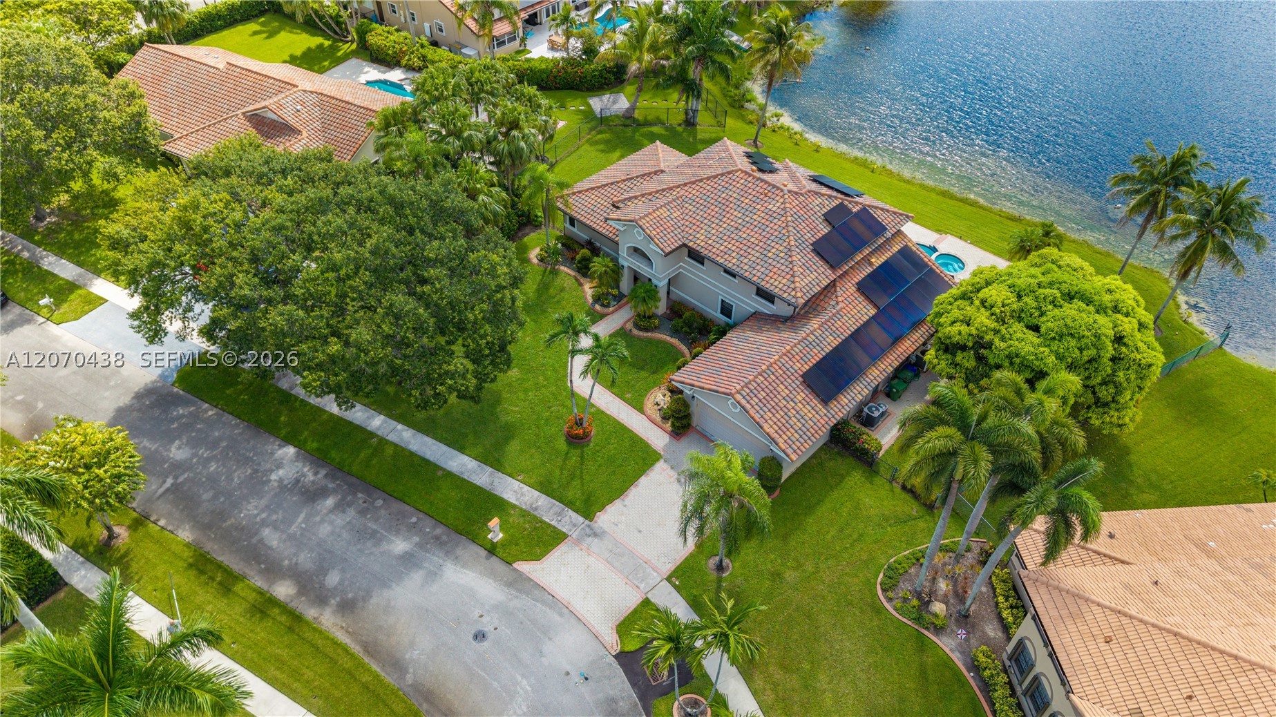 451 NW 194th Ave, Pembroke Pines FL 33029