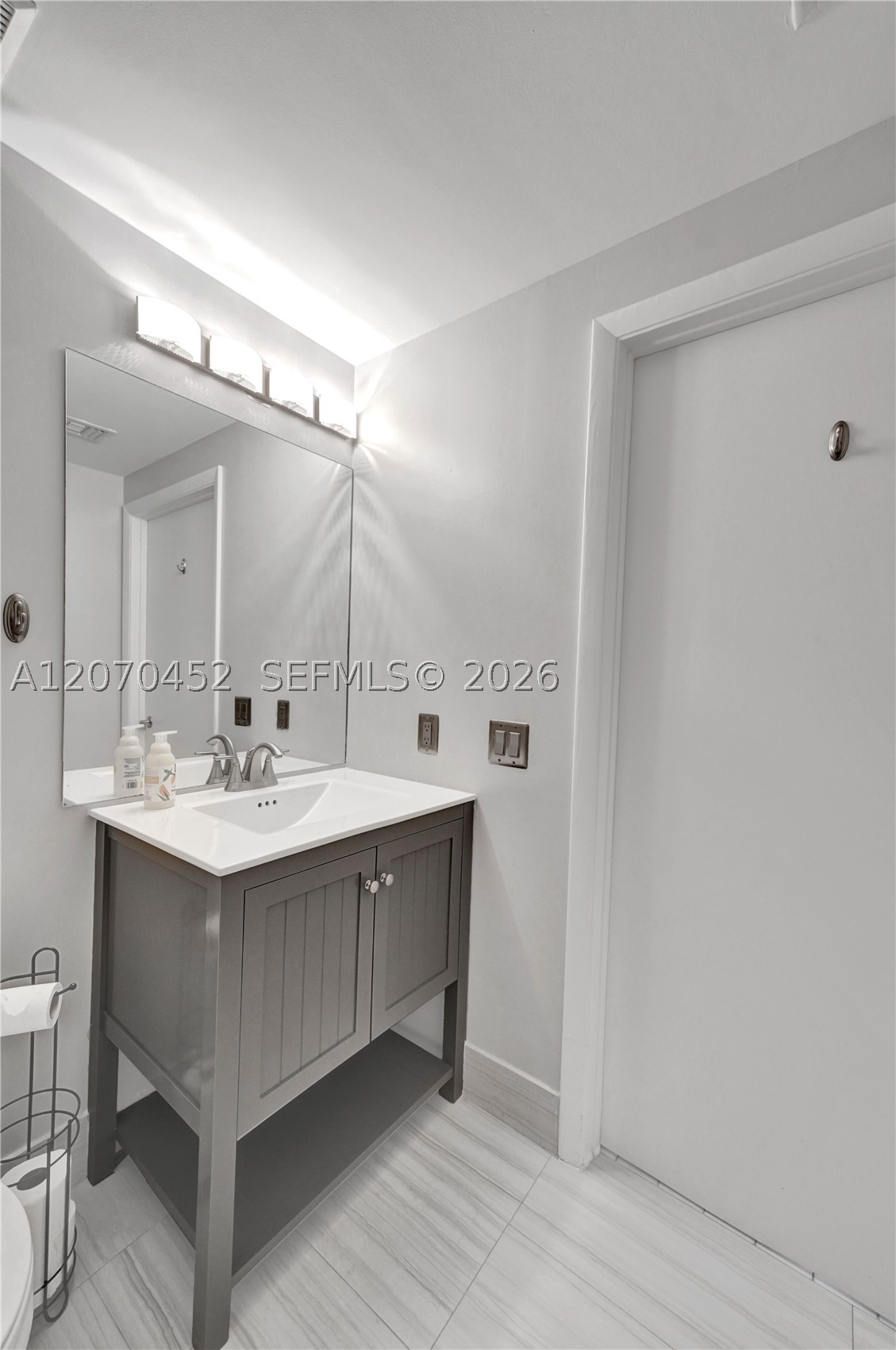 2475 Brickell Ave #804, Miami FL 33129