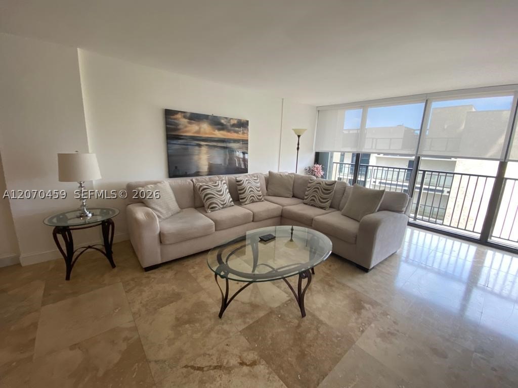 2101 S Ocean Dr #501, Hollywood FL 33019