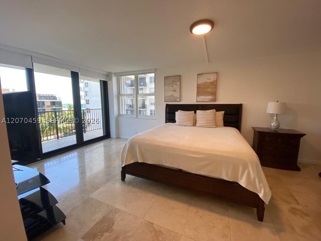 2101 S Ocean Dr #501, Hollywood FL 33019