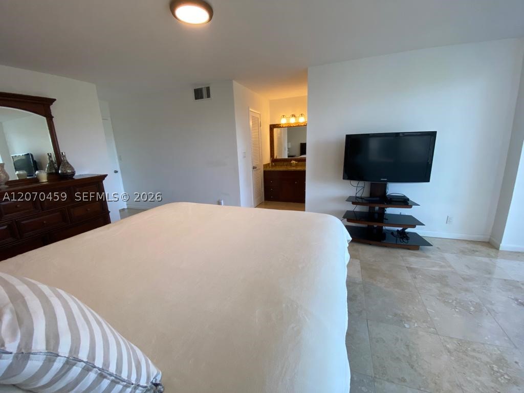 2101 S Ocean Dr #501, Hollywood FL 33019