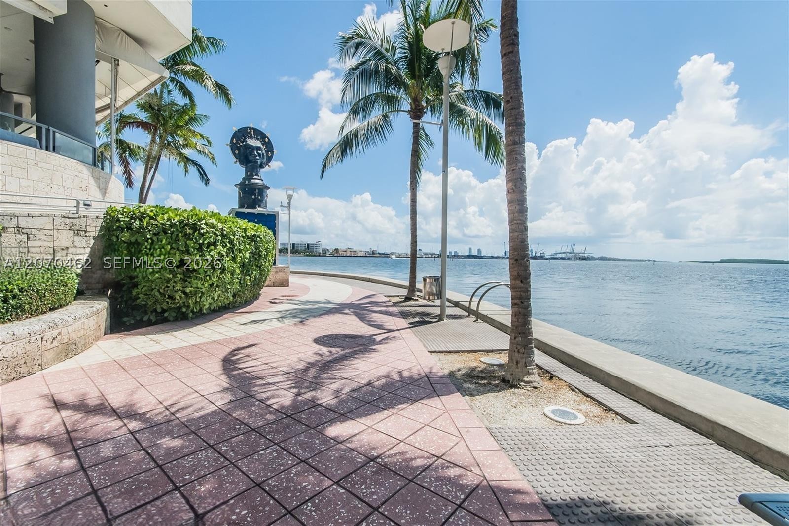 335 S Biscayne Blvd #1500, Miami FL 33131