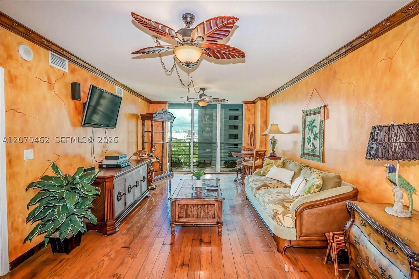 335 S Biscayne Blvd #1500, Miami FL 33131