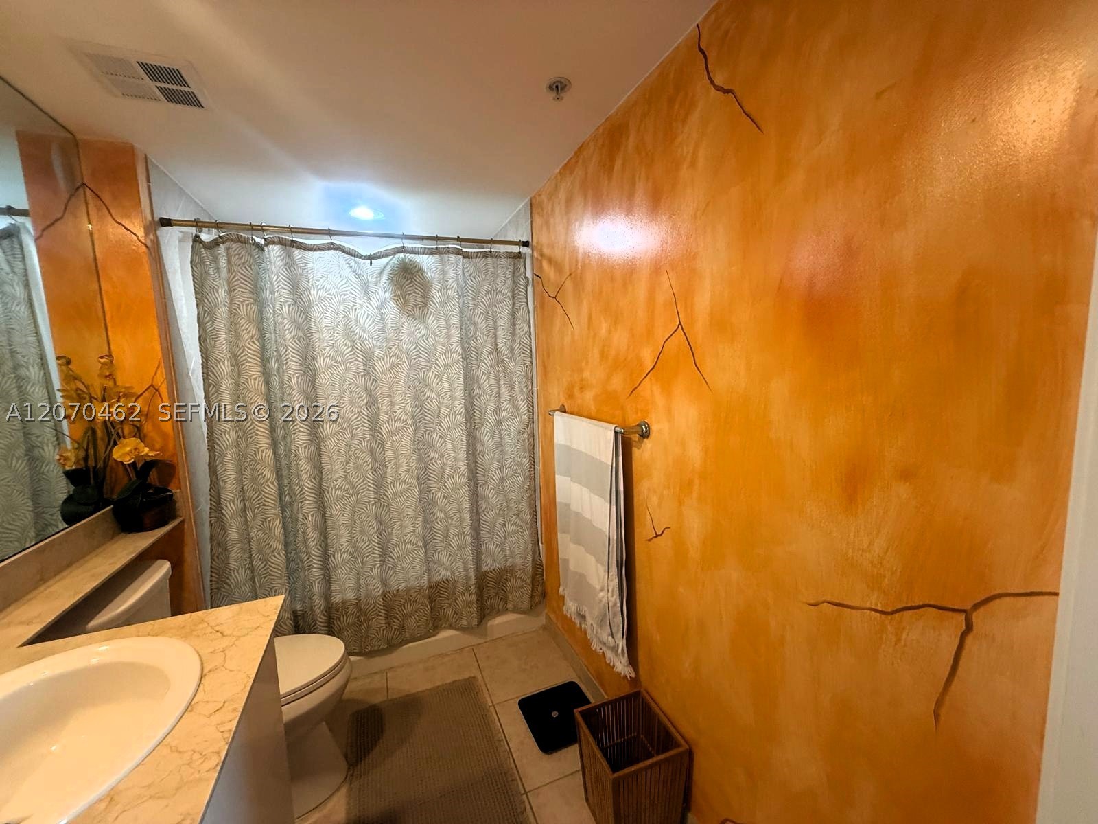 335 S Biscayne Blvd #1500, Miami FL 33131