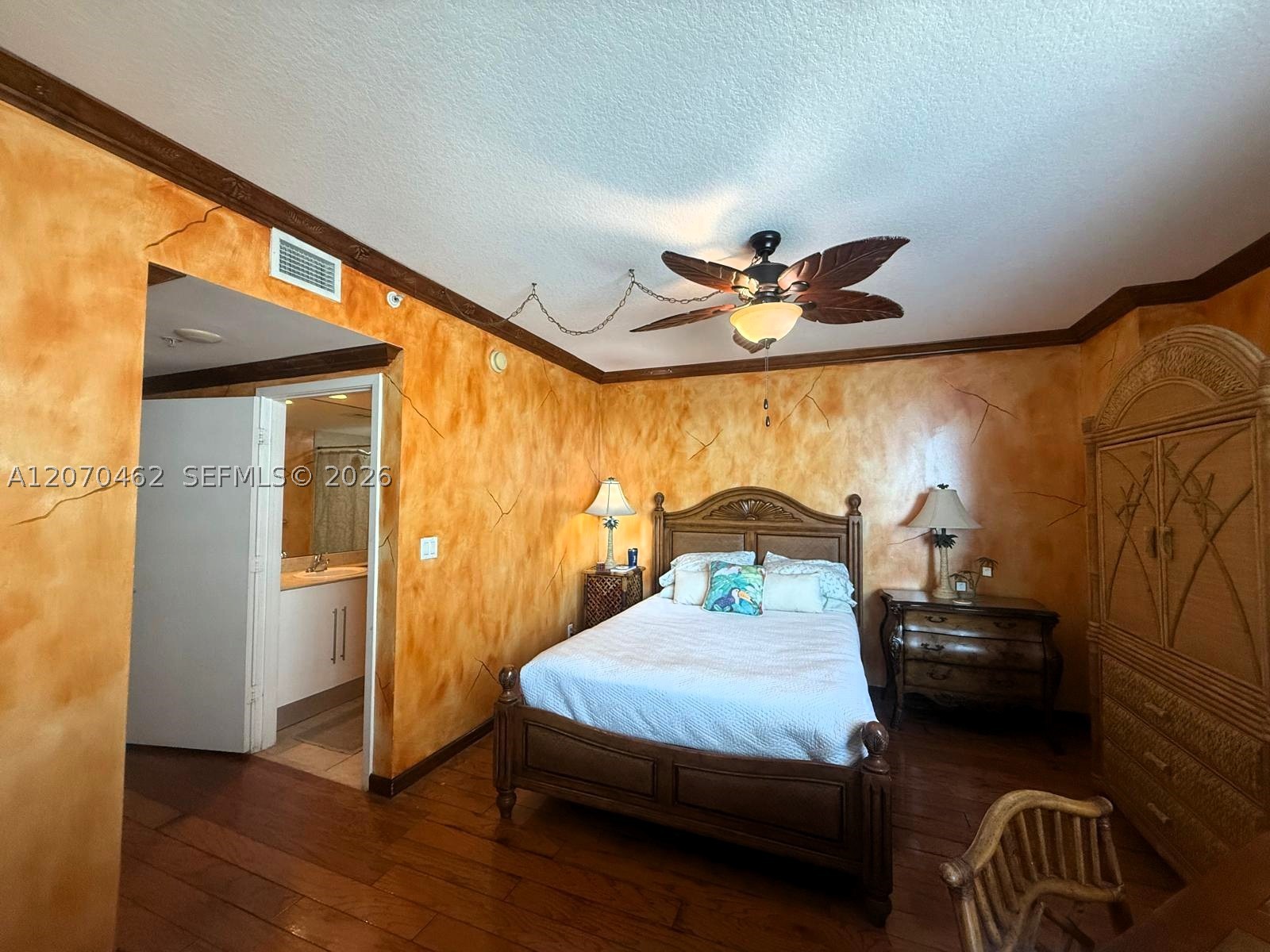 335 S Biscayne Blvd #1500, Miami FL 33131