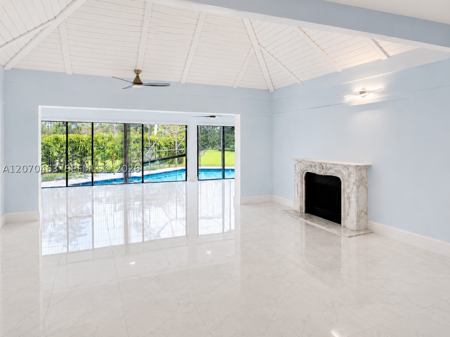 4713 Holly Dr, Tamarac FL 33319