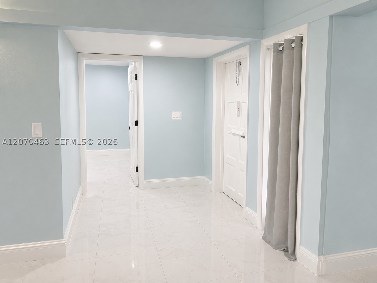 4713 Holly Dr, Tamarac FL 33319