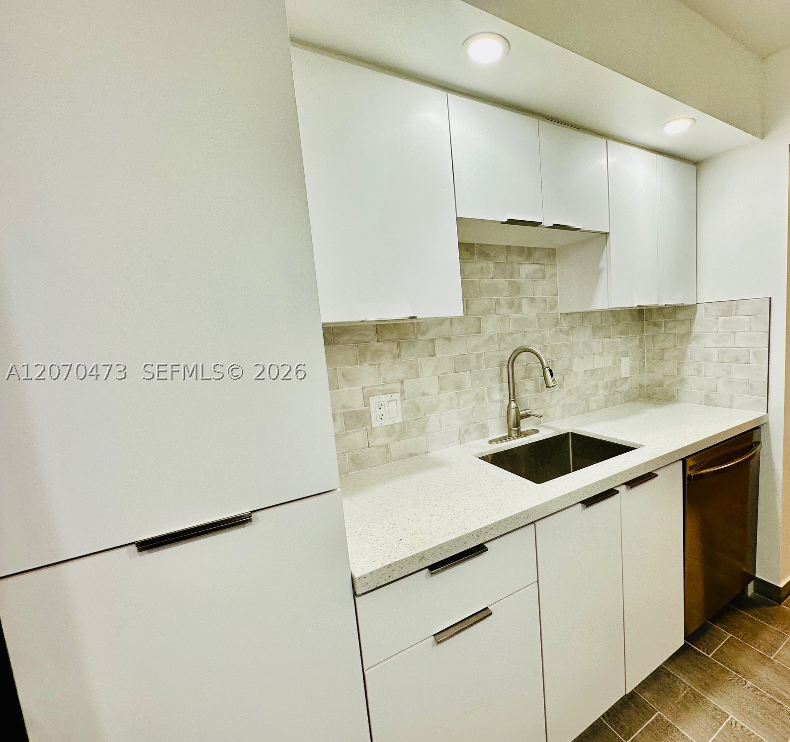 7915 SW 86th St #704, Miami FL 33143