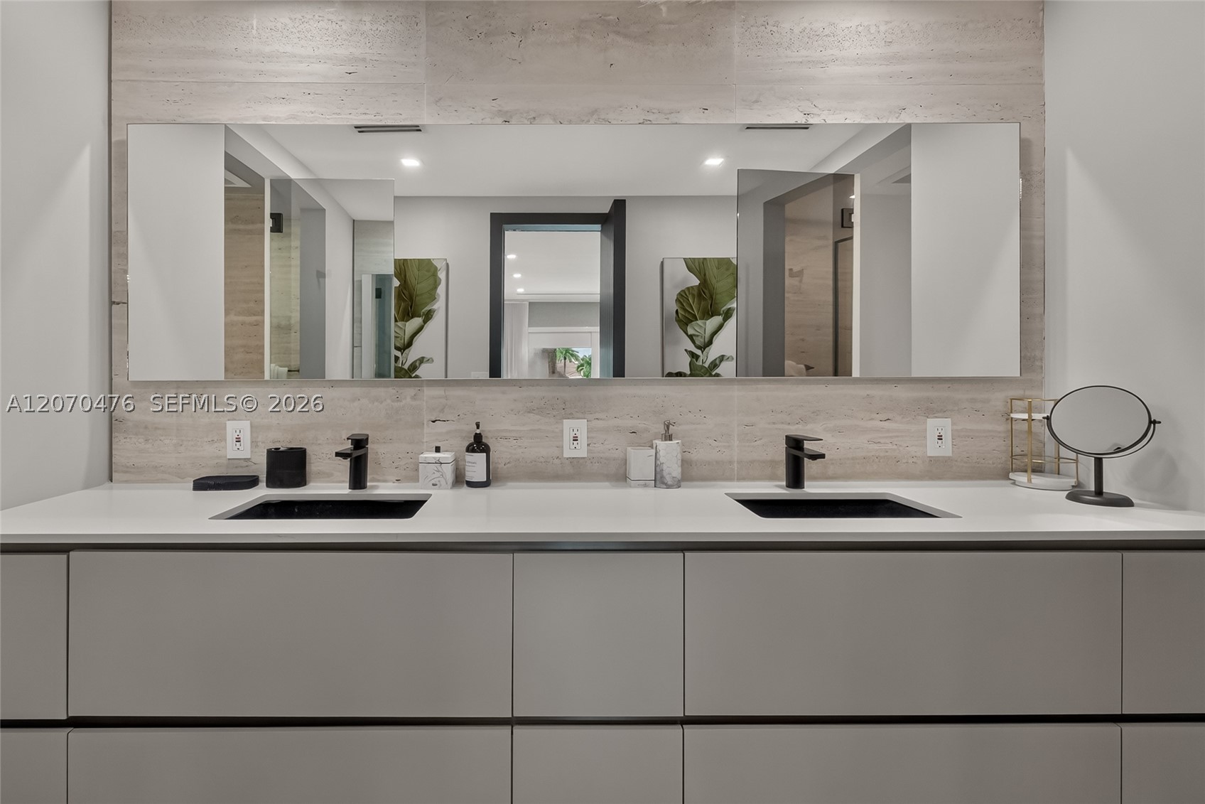 3343 NE 166th St, North Miami Beach FL 33160