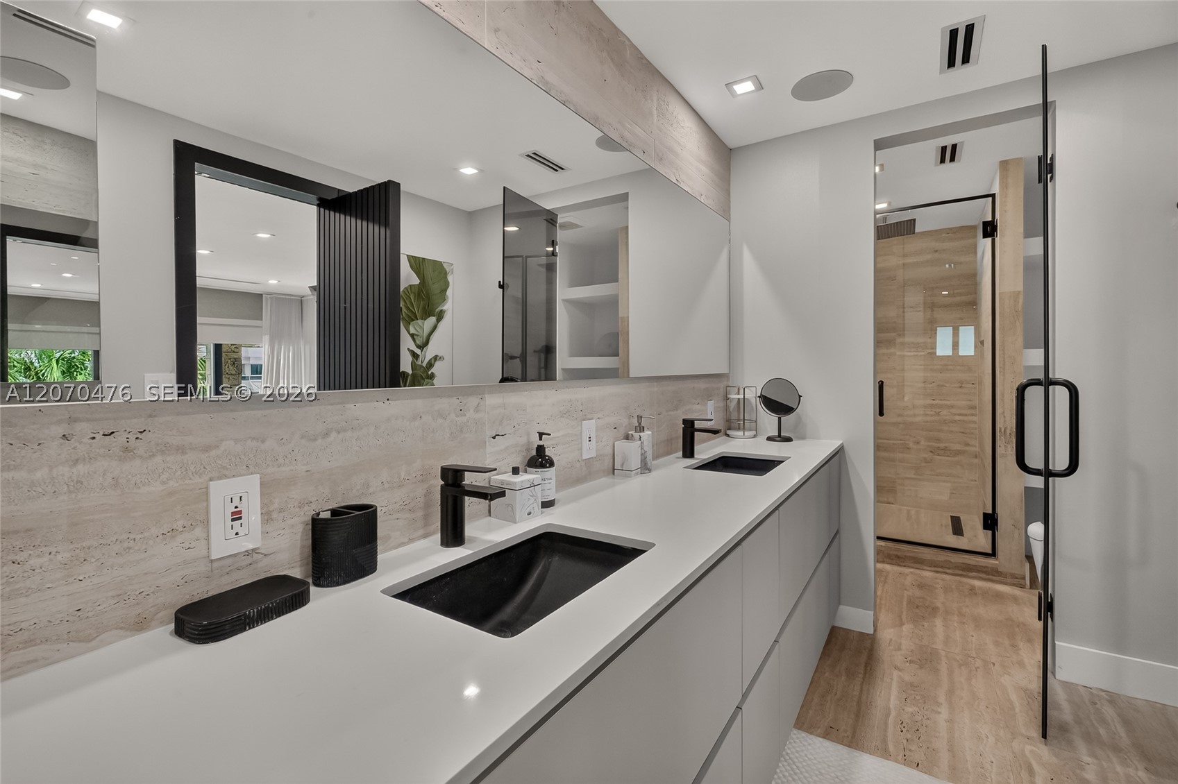 3343 NE 166th St, North Miami Beach FL 33160