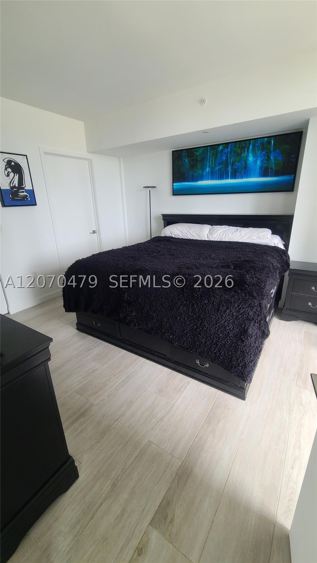 45 SW 9th St #1503, Miami FL 33130
