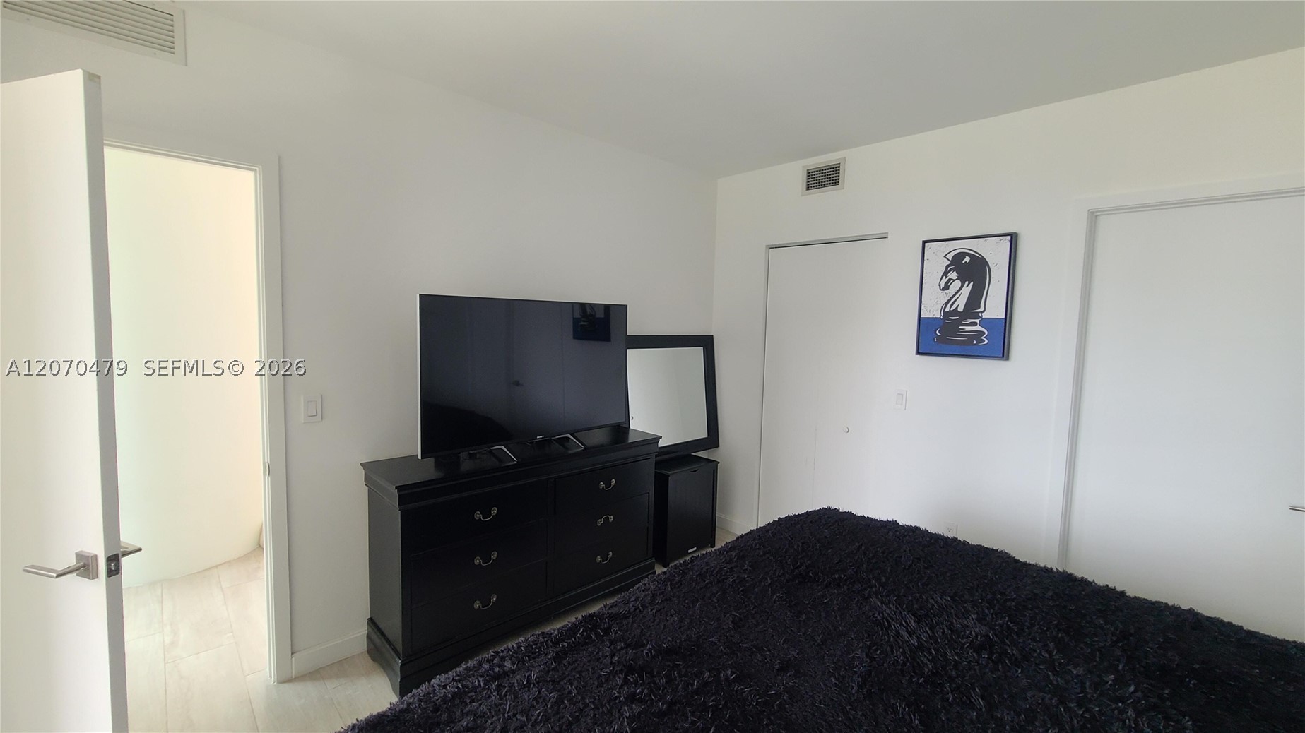 45 SW 9th St #1503, Miami FL 33130