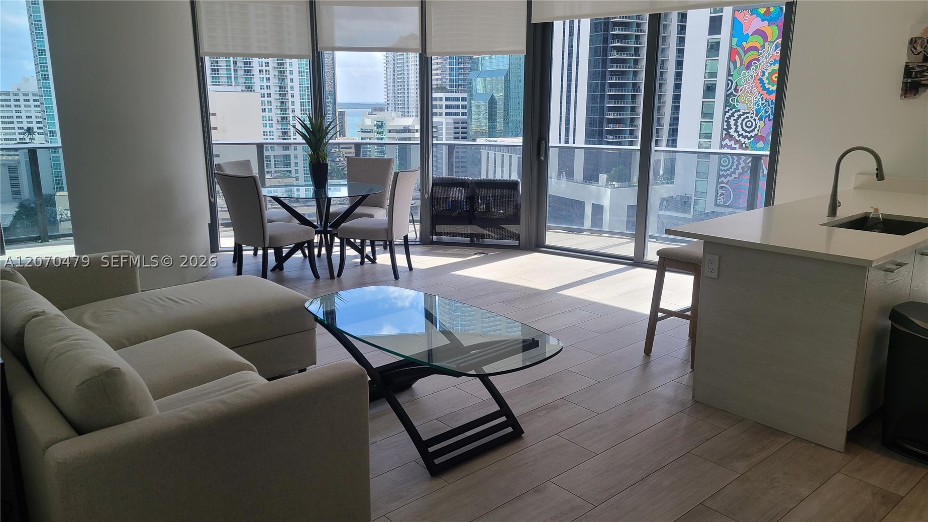 45 SW 9th St #1503, Miami FL 33130