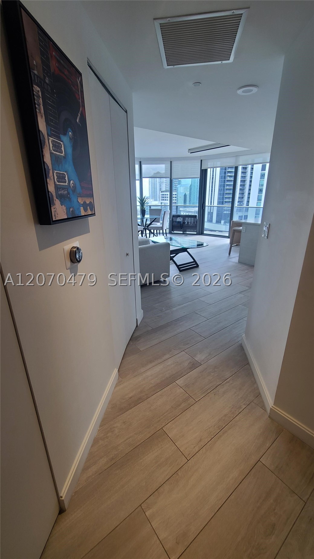 45 SW 9th St #1503, Miami FL 33130