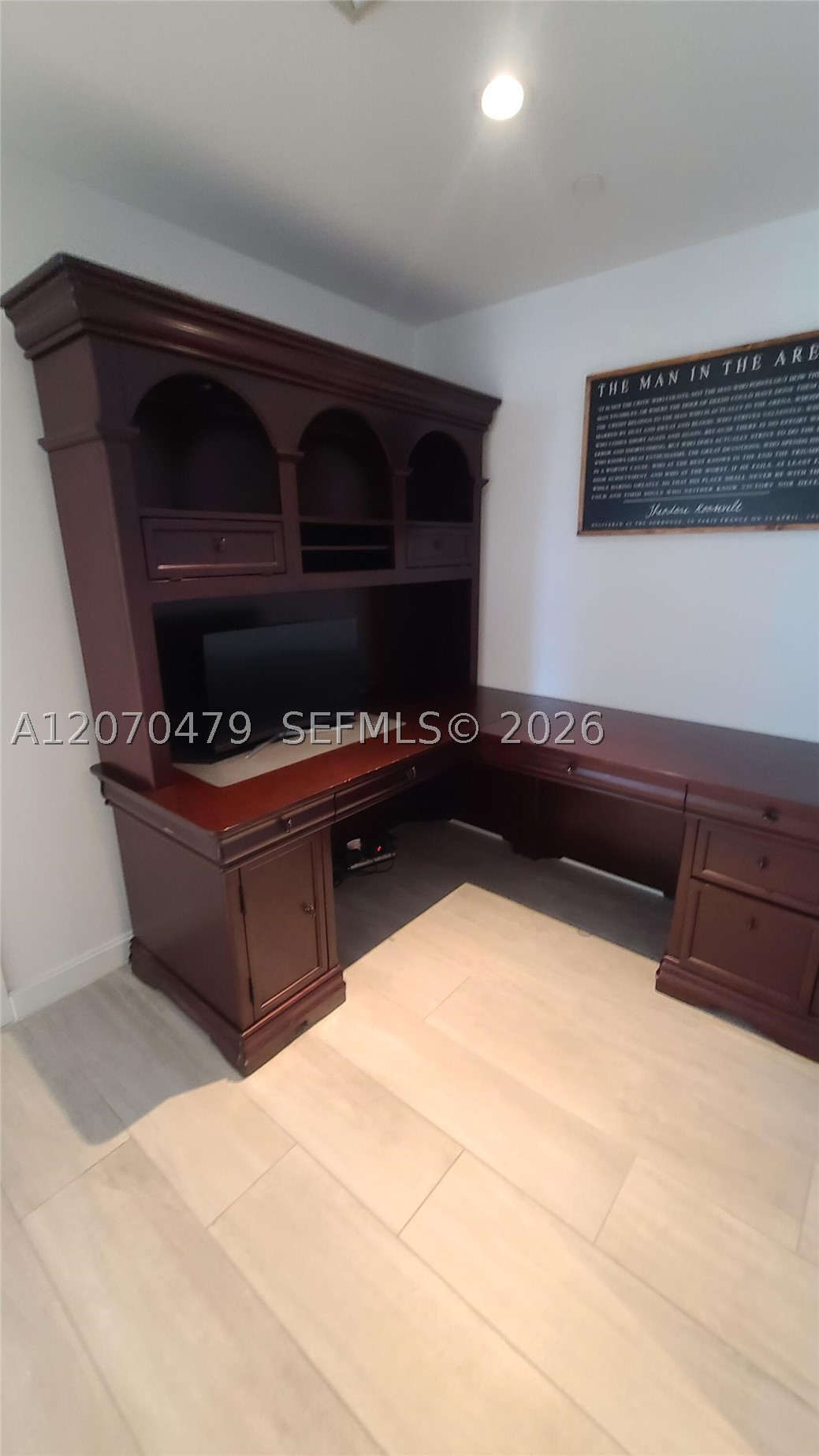 45 SW 9th St #1503, Miami FL 33130