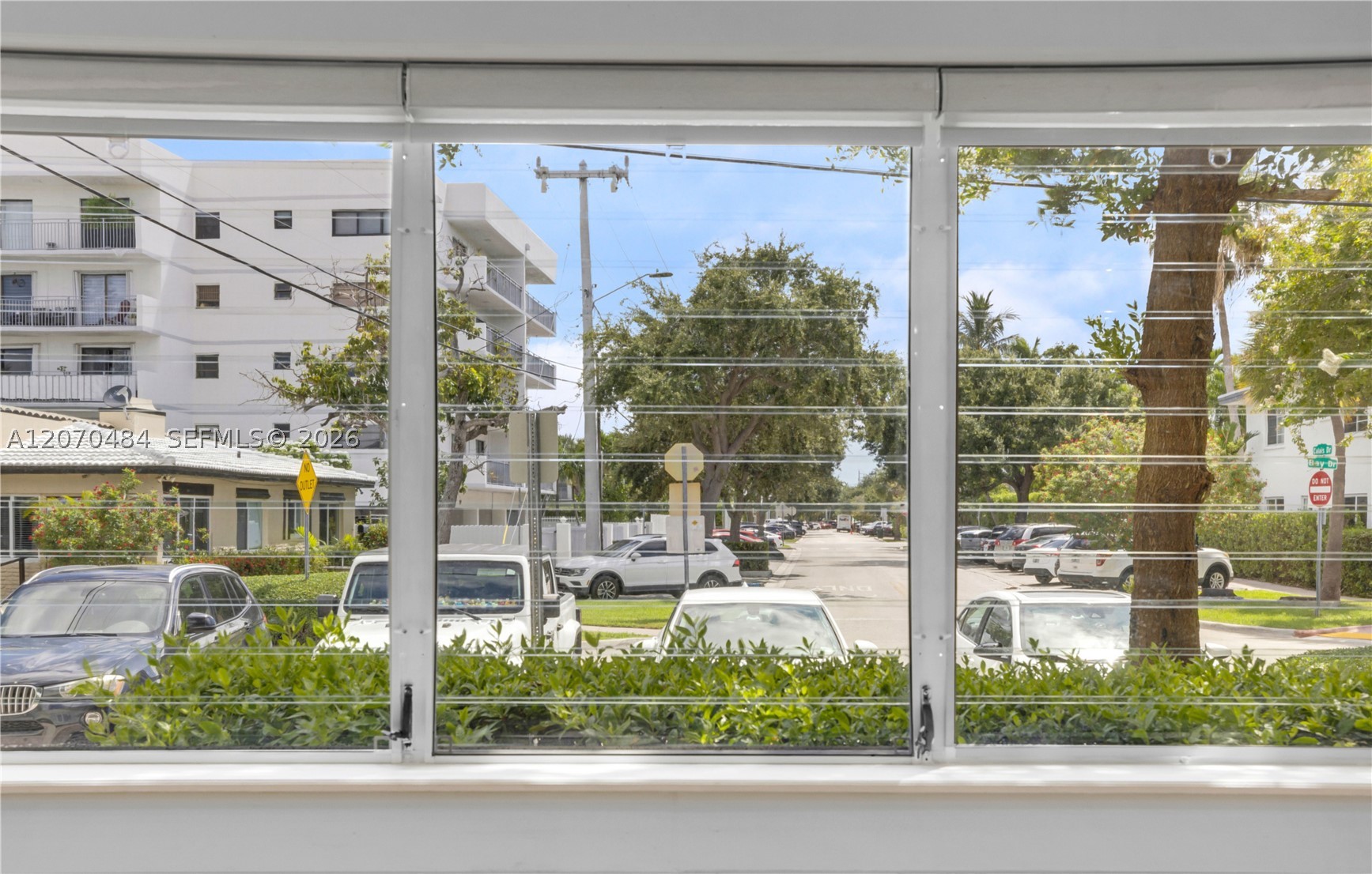 2250 Bay Dr #7, Miami Beach FL 33141