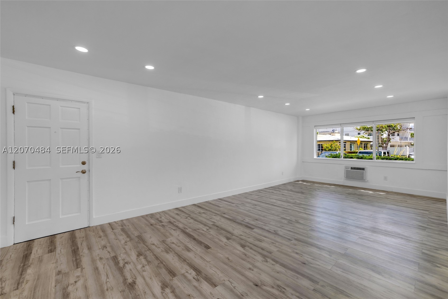 2250 Bay Dr #7, Miami Beach FL 33141
