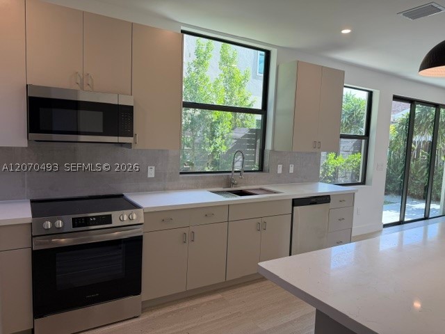 2239 SW 14th St, Miami FL 33145