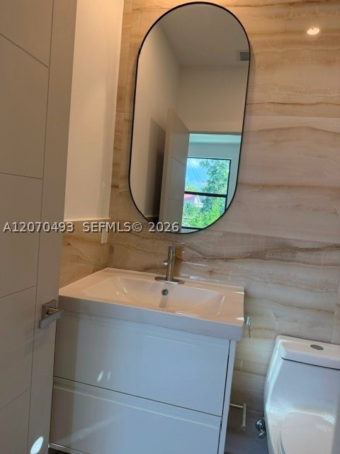 2239 SW 14th St, Miami FL 33145