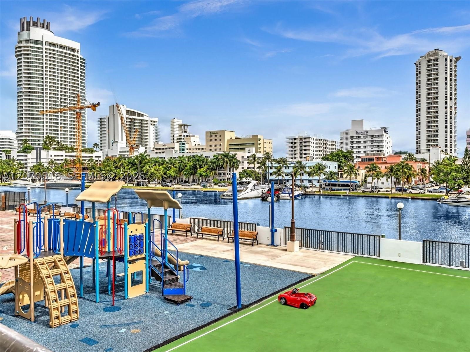 4101 Pine Tree Dr #926,925, Miami Beach FL 33140