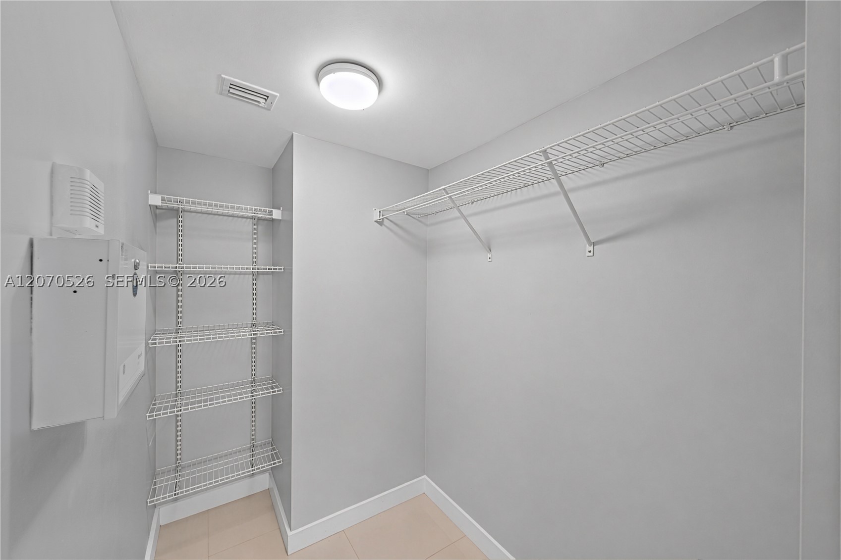 1200 Brickell Bay Dr #2205, Miami FL 33131