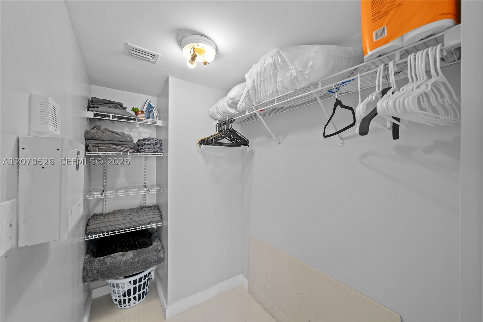 1200 Brickell Bay Dr #2205, Miami FL 33131