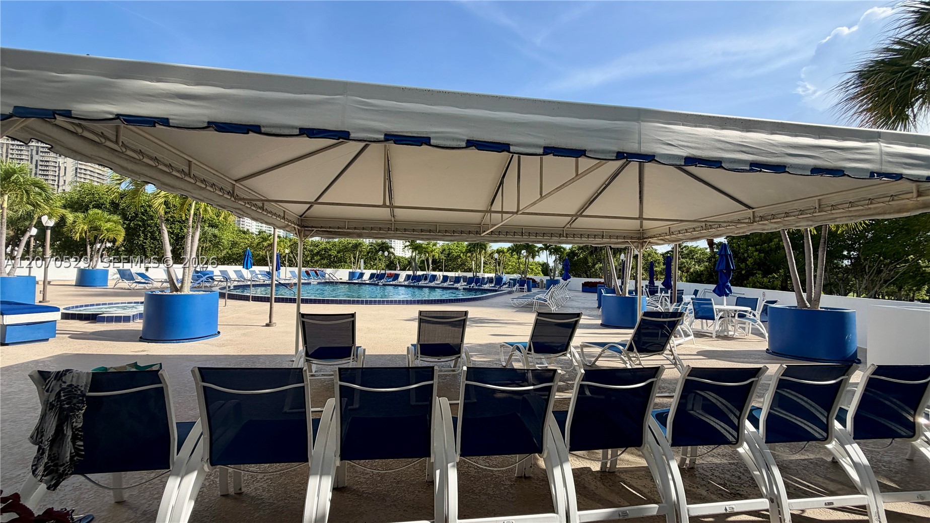 3701 N Country Club Dr #304, Aventura FL 33180