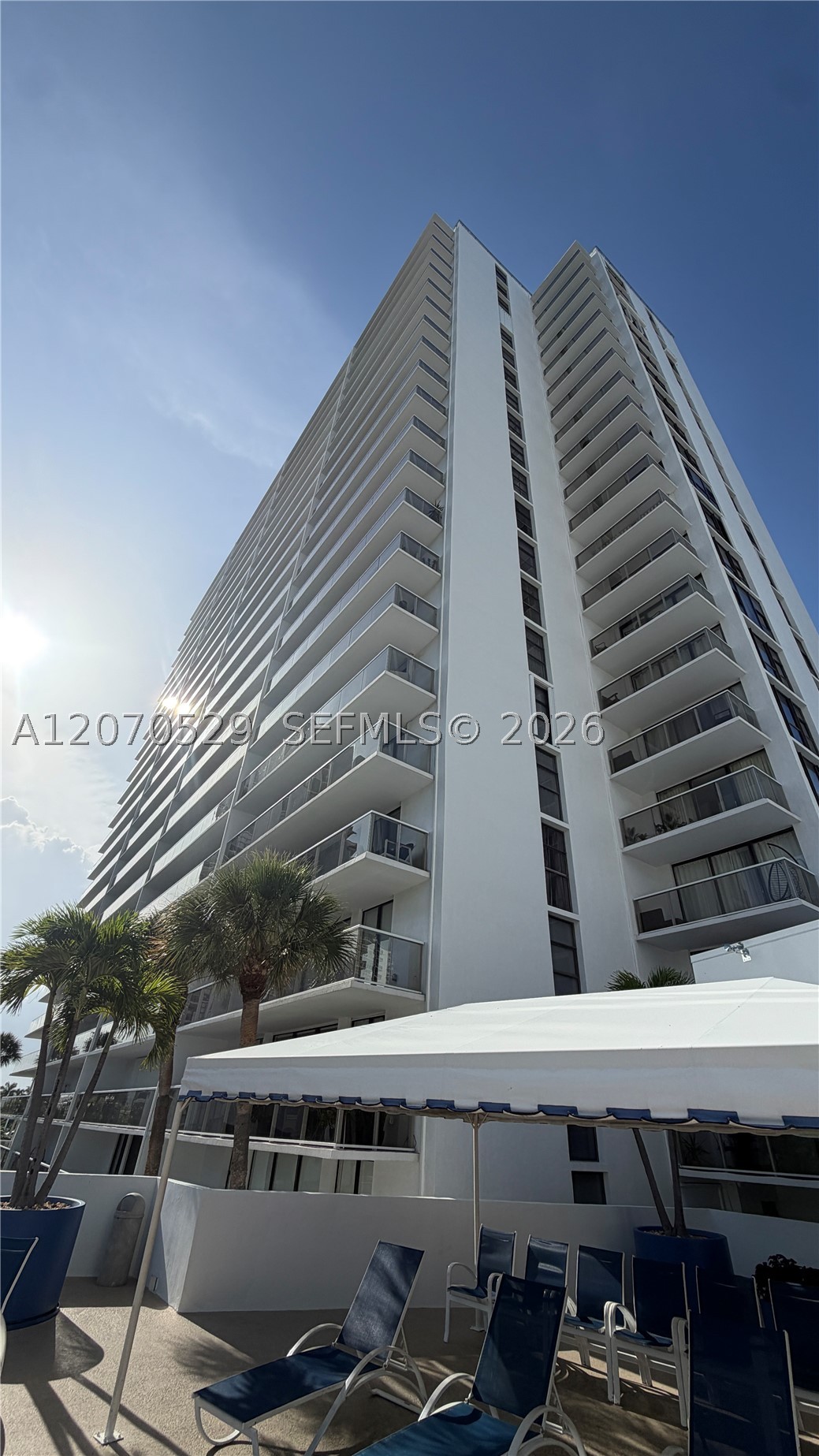 3701 N Country Club Dr #304, Aventura FL 33180
