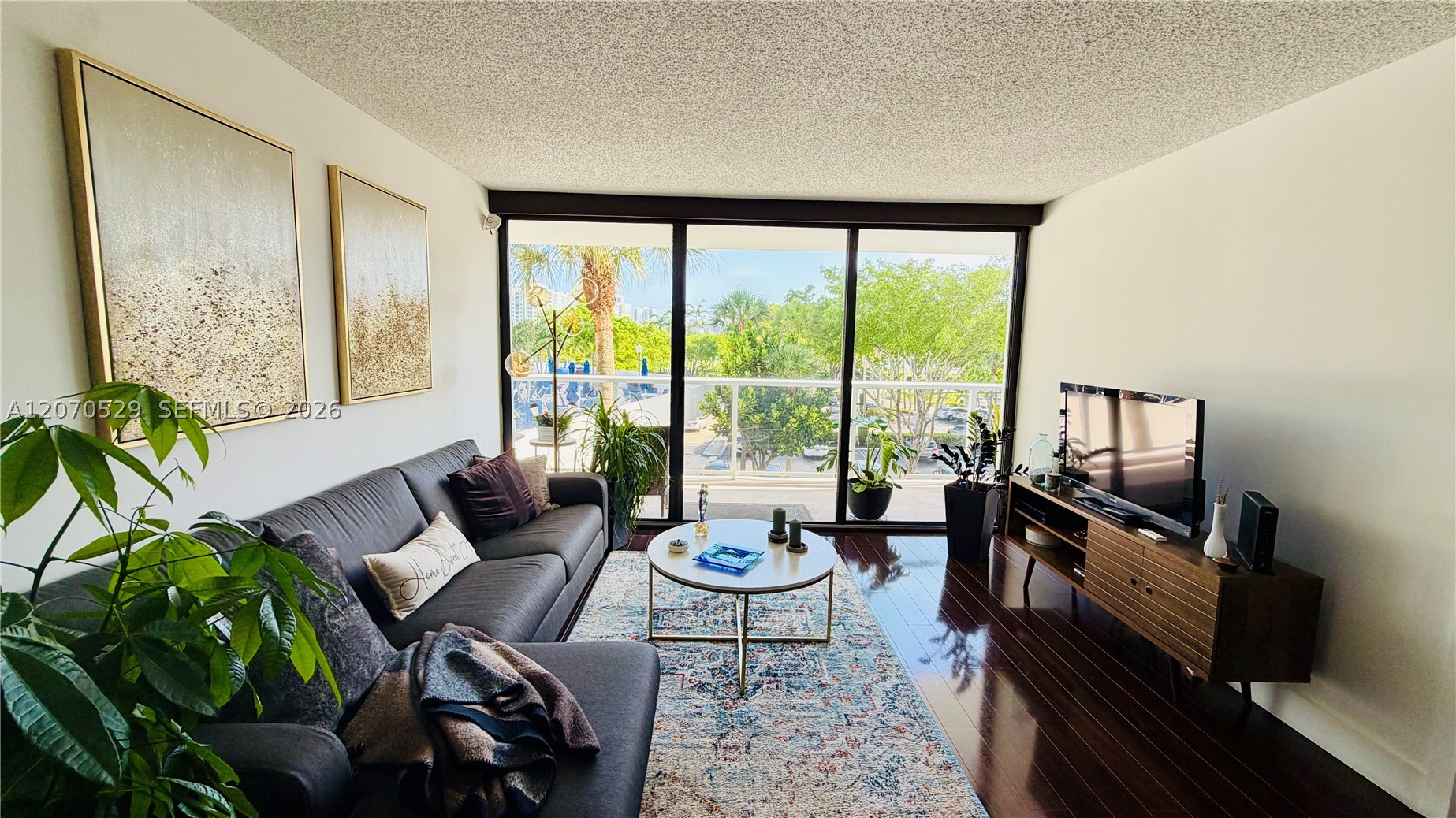 3701 N Country Club Dr #304, Aventura FL 33180