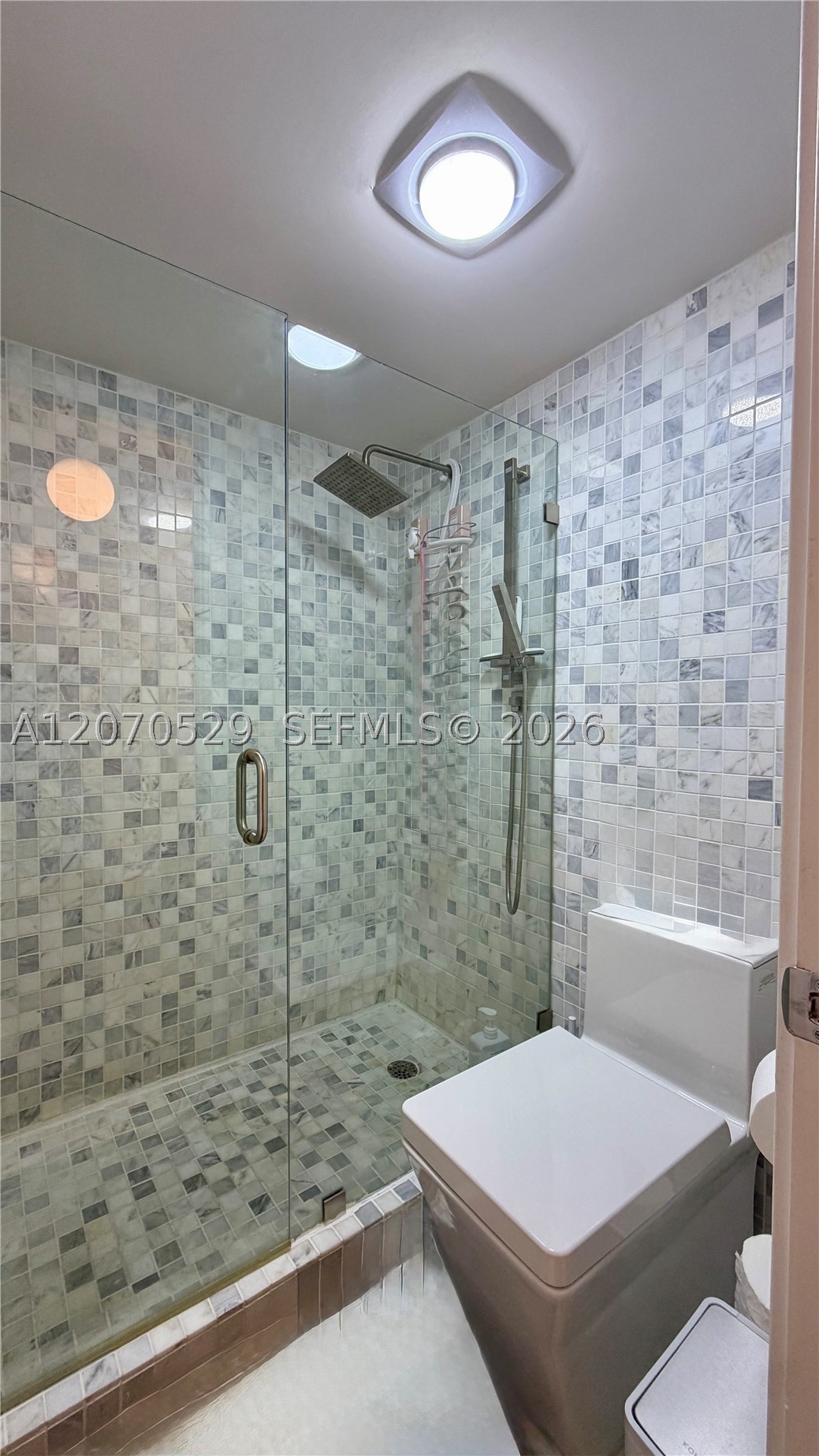 3701 N Country Club Dr #304, Aventura FL 33180